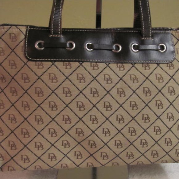 Dooney Bourke Vintage Women’s Brown and Beige Canvas handbag Leather trim - Picture 8 of 14